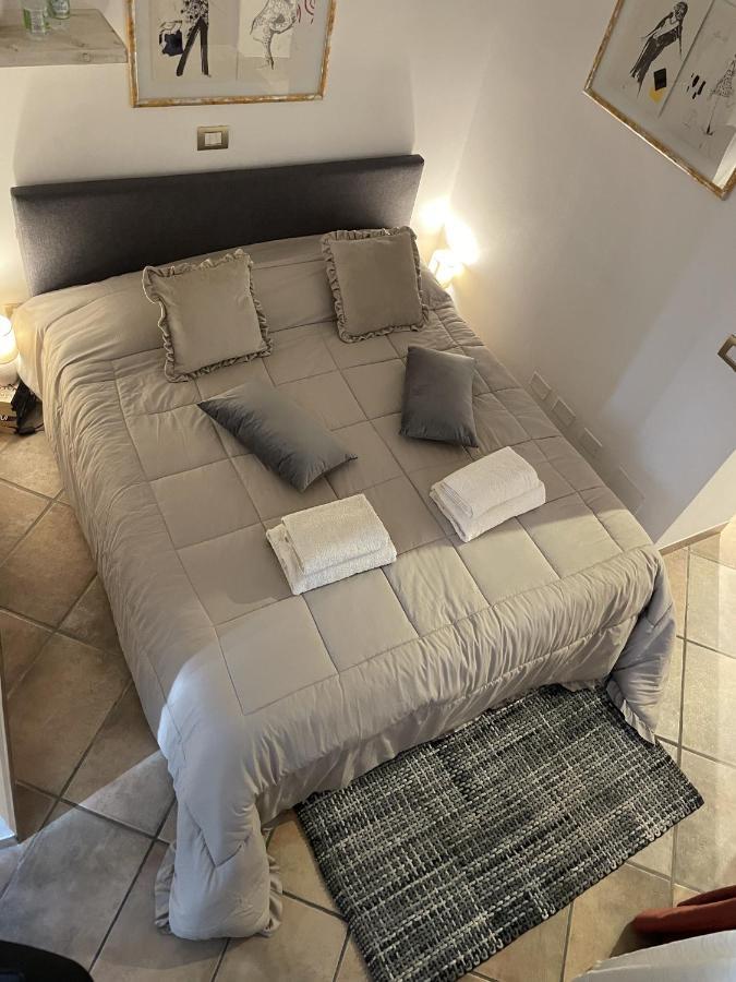 Epicuro Guest House Сомма-Ломбардо Экстерьер фото